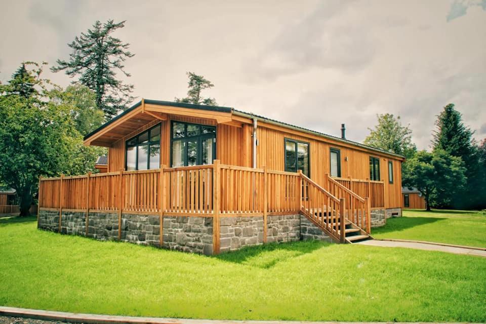 Skyline Lodge Loch Lomond Castle Lodges Balloch Eksteriør billede